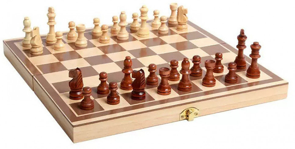 Gra w szachy, warcaby, tryktrak 3w1